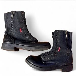 Levi's Women's Black and Gray Combat Boots